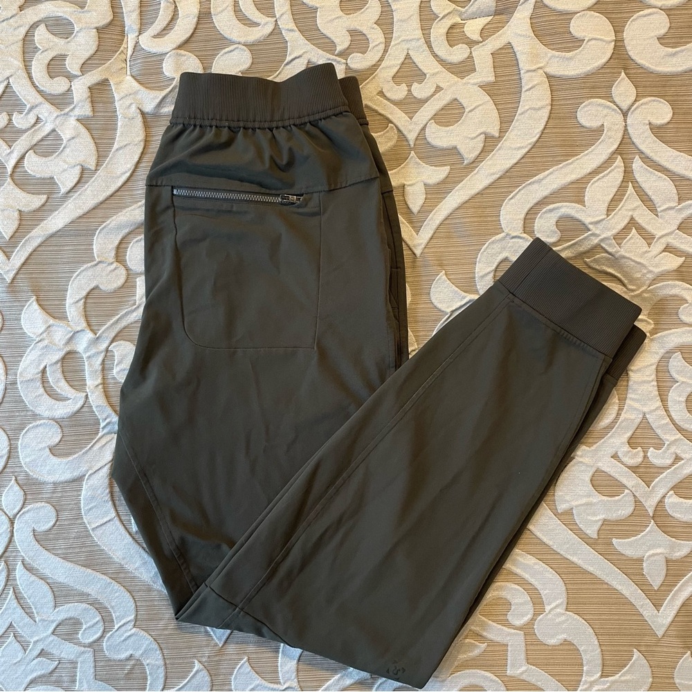 Lululemon Men’s Joggers, Size M, tried on/never worn. Dark Green.
